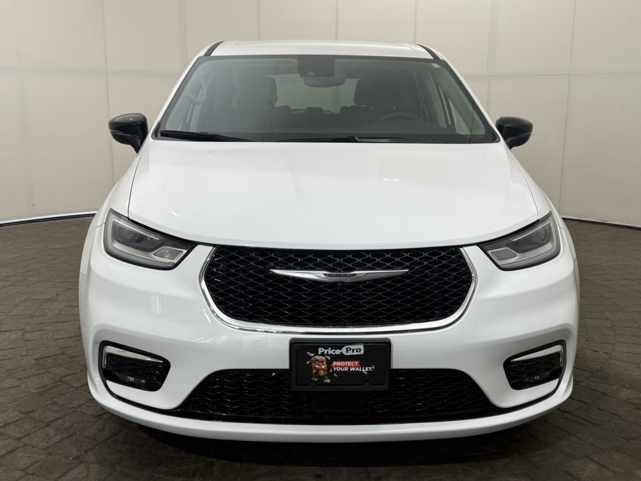 chrysler pacifica phev 2024 2C4RC1S78RR156885 image chrysler pacifica phev 2024 2C4RC1S78RR156885 image